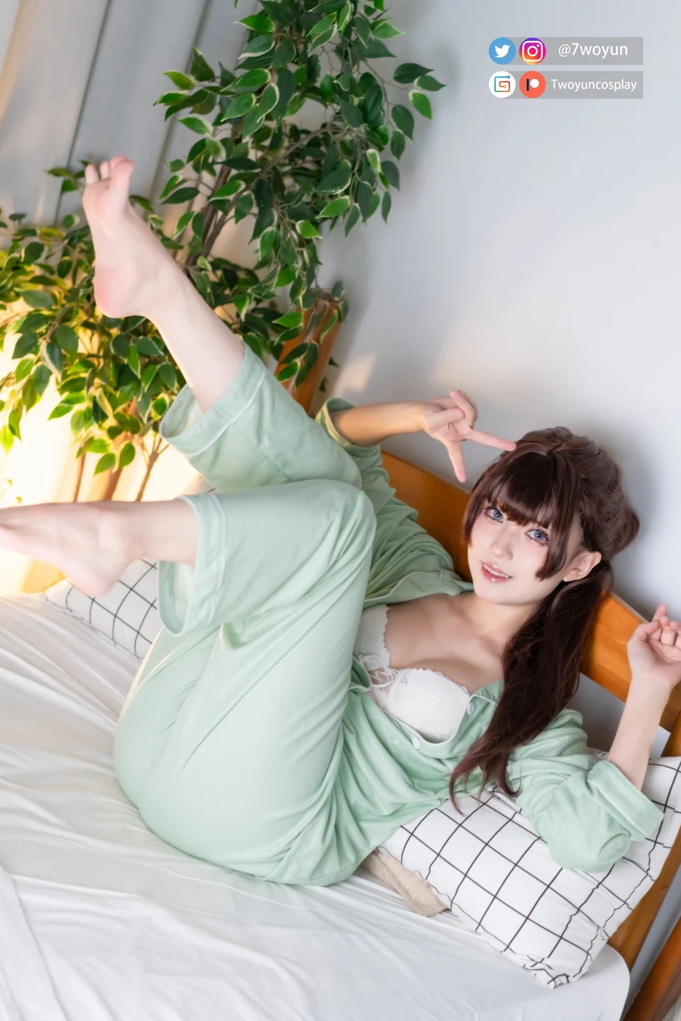 Twoyun - 邻桌艾莉同学 周防有希 [25P-96MB] tg@simisebaisi 【丝足阁】003.webp